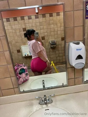 lolahleclaire OnlyFans Leaked Free Thumbnail Picture - #pXfUWsPswi