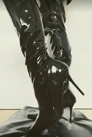 Lolainlatex OnlyFans Leaked Free Thumbnail Picture - #9HPKrr40zh