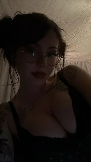 Lolaknivesxz OnlyFans Leaked Free Thumbnail Picture - #27VS9vzNFs