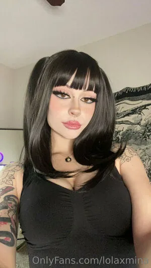 Lolaknivesxz OnlyFans Leaked Free Thumbnail Picture - #4Bzook5Tk0