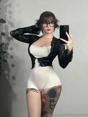 Lolaknivesxz OnlyFans Leaked Free Thumbnail Picture - #8MkzMbXlT5