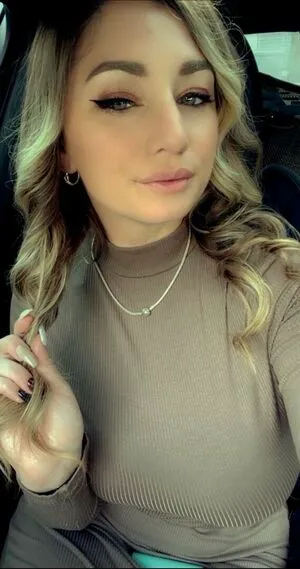 Lolamichelle31 OnlyFans Leaked Free Thumbnail Picture - #LPVl35SfOo