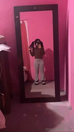 Lolarot OnlyFans Leaked Free Thumbnail Picture - #5lupeJjzGc