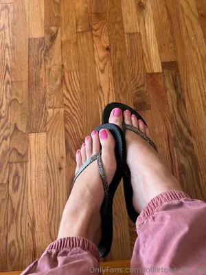 Lollietoes 92 Vip OnlyFans Leaked Free Thumbnail Picture - #SinblA0wVs