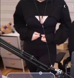 Lolnatsumiii OnlyFans Leaked Free Thumbnail Picture - #Bms88GlHS1