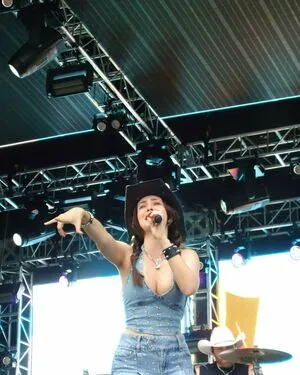 Lolo OnlyFans Leaked Free Thumbnail Picture - #Idkn30oYI9