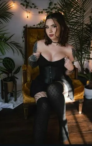 London Ellise OnlyFans Leaked Free Thumbnail Picture - #ClefxQ01Qx