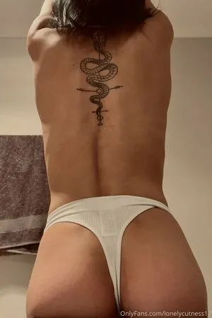 Lonelycutness17 OnlyFans Leaked Free Thumbnail Picture - #y97kg0kMMa