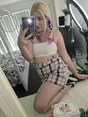 Lonelygamergal OnlyFans Leaked Free Thumbnail Picture - #RKszO8tm8Z