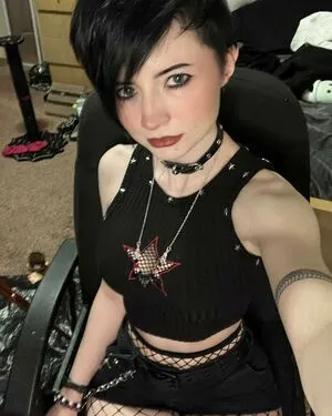 Lonesomemuse OnlyFans Leaked Free Thumbnail Picture - #W1sE3MwEtZ