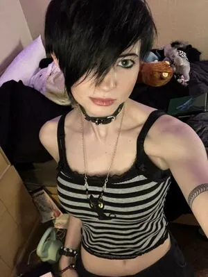 Lonesomemuse OnlyFans Leaked Free Thumbnail Picture - #f7OIprKq7A