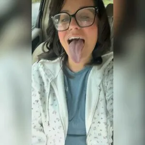 Long Tongue Fetish OnlyFans Leaked Free Thumbnail Picture - #3FIzuSLkKv