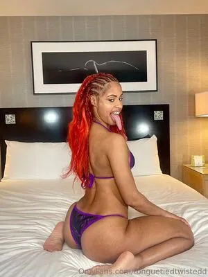 Long Tongue Fetish OnlyFans Leaked Free Thumbnail Picture - #5GGa2C5po9