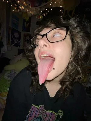 Long Tongue Fetish OnlyFans Leaked Free Thumbnail Picture - #6UbZAmDh6e