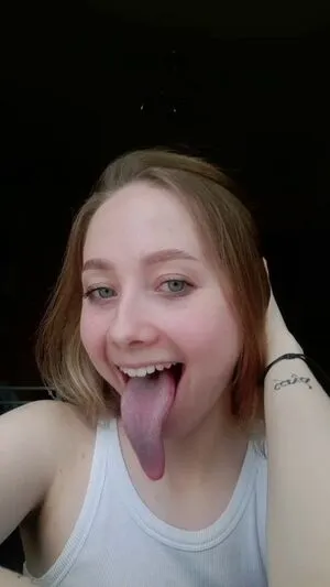 Long Tongue Fetish OnlyFans Leaked Free Thumbnail Picture - #7ABctogSMz