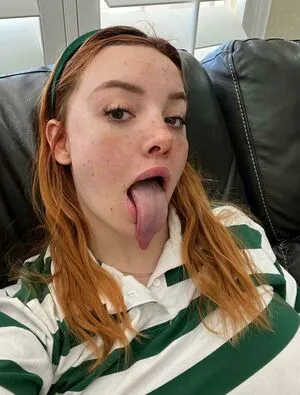 Long Tongue Fetish OnlyFans Leaked Free Thumbnail Picture - #7k6cf39GLP
