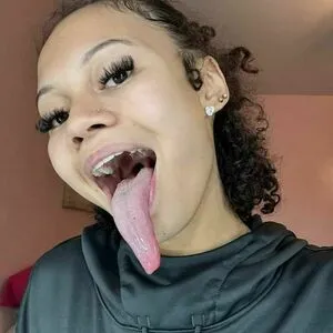 Long Tongue Fetish OnlyFans Leaked Free Thumbnail Picture - #9dVCCJCueM