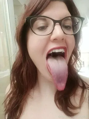 Long Tongue Fetish OnlyFans Leaked Free Thumbnail Picture - #DnacDjMskA