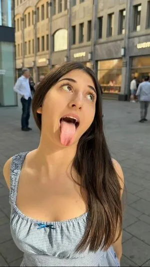 Long Tongue Fetish OnlyFans Leaked Free Thumbnail Picture - #FR2wz8hpZU