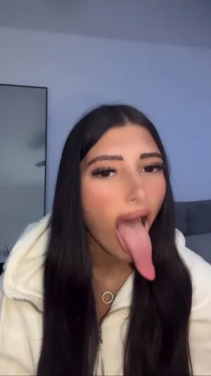 Long Tongue Fetish OnlyFans Leaked Free Thumbnail Picture - #K7warKskeY