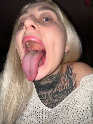Long Tongue Fetish OnlyFans Leaked Free Thumbnail Picture - #Snob3Ac1dZ