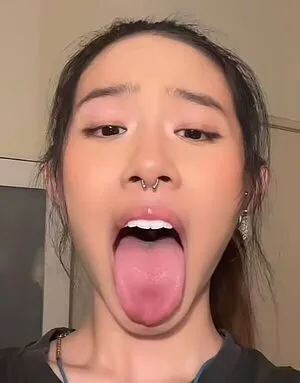 Long Tongue Fetish OnlyFans Leaked Free Thumbnail Picture - #WNEI2p7OzZ