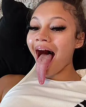Long Tongue Fetish OnlyFans Leaked Free Thumbnail Picture - #Y3AeTMxlfz