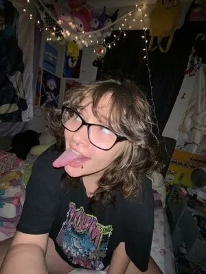Long Tongue Fetish OnlyFans Leaked Free Thumbnail Picture - #jt5q75jsl5