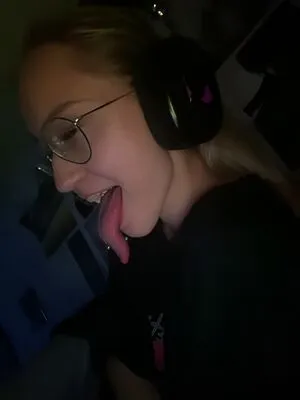 Long Tongue Fetish OnlyFans Leaked Free Thumbnail Picture - #ouMhgLfjfP