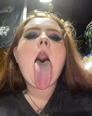 Long Tongue Fetish OnlyFans Leaked Free Thumbnail Picture - #qS4s3ntIdk