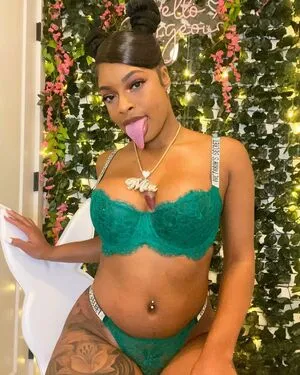 Long Tongue Fetish OnlyFans Leaked Free Thumbnail Picture - #viif7btRHZ