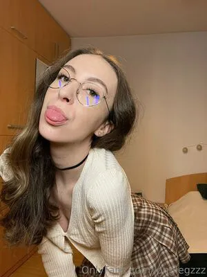 Longlegzzz OnlyFans Leaked Free Thumbnail Picture - #MXYqVxyDN3