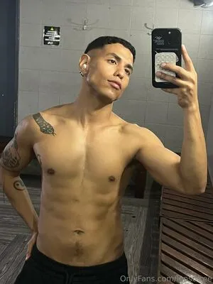 Lonsofree OnlyFans Leaked Free Thumbnail Picture - #4sBsIJd5JS