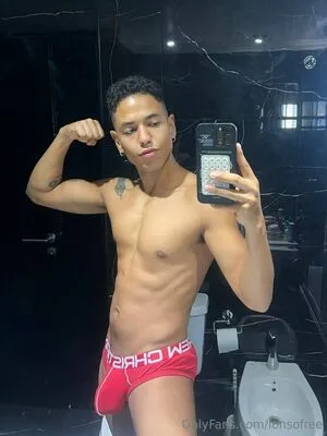 Lonsofree OnlyFans Leaked Free Thumbnail Picture - #LorIE0CadL