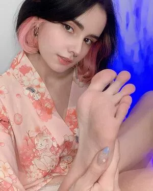 loonassoftfeet OnlyFans Leaked Free Thumbnail Picture - #8xzjHjwAuT