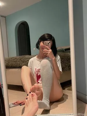 loonassoftfeet OnlyFans Leaked Free Thumbnail Picture - #93XHnbqOTH