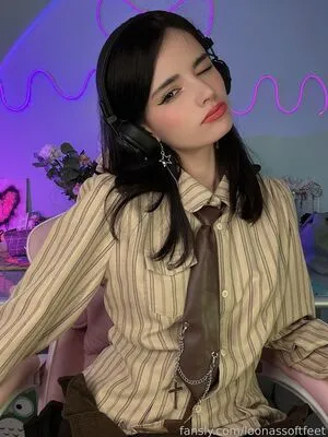 loonassoftfeet OnlyFans Leaked Free Thumbnail Picture - #LRfxUp7Qqt