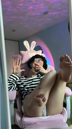 loonassoftfeet OnlyFans Leaked Free Thumbnail Picture - #MY1B2Gwb8E