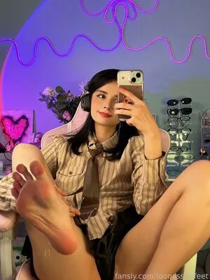 loonassoftfeet OnlyFans Leaked Free Thumbnail Picture - #Q7YqsTxWN4