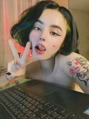 loonassoftfeet OnlyFans Leaked Free Thumbnail Picture - #bYftsKs142