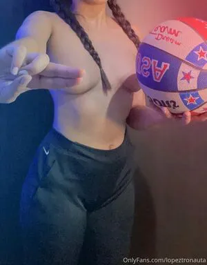 Lopeztronauta OnlyFans Leaked Free Thumbnail Picture - #pCEkdoC4Xw