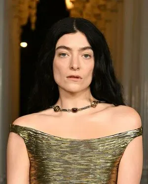 Lorde OnlyFans Leaked Free Thumbnail Picture - #1vE0kuJ2nD