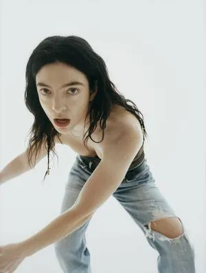 Lorde OnlyFans Leaked Free Thumbnail Picture - #Lg2HiWl1KO