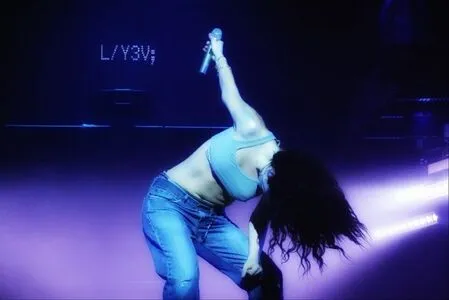 Lorde OnlyFans Leaked Free Thumbnail Picture - #lRj8AU2Mi7