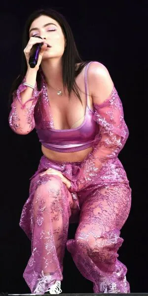 Lorde OnlyFans Leaked Free Thumbnail Picture - #1ucz3pdRPe