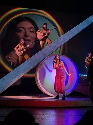 Lorde OnlyFans Leaked Free Thumbnail Picture - #234ZGH0T9a