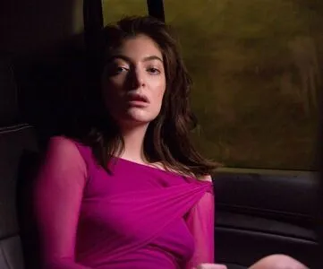 Lorde OnlyFans Leaked Free Thumbnail Picture - #9tzakPOV86