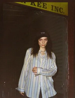 Lorde OnlyFans Leaked Free Thumbnail Picture - #FvJTFYnAWp