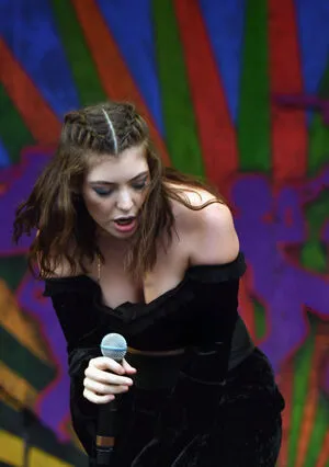 Lorde OnlyFans Leaked Free Thumbnail Picture - #WeFvxE9C4w