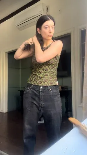 Lorde OnlyFans Leaked Free Thumbnail Picture - #bAp0Kh0Hzc